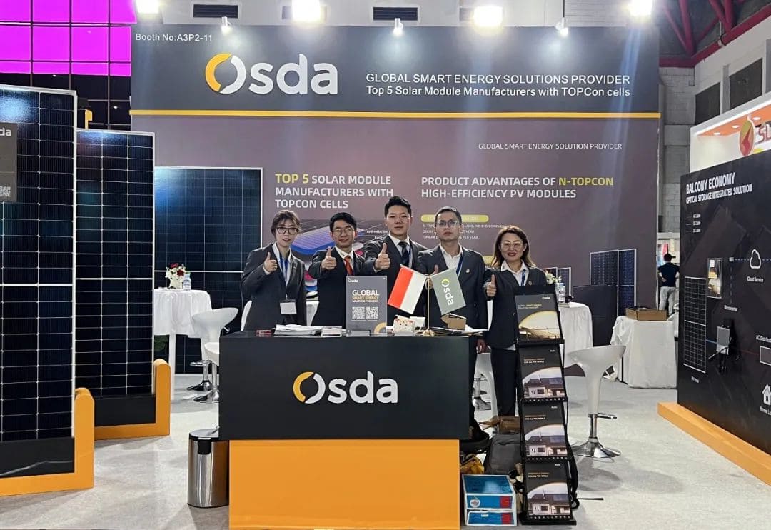 استمر في مطاردة الضوء وركز على إندونيسيا | يظهر Osda بشكل رائع في معرض إندونيسيا الدولي للطاقة الشمسية لعام 2023